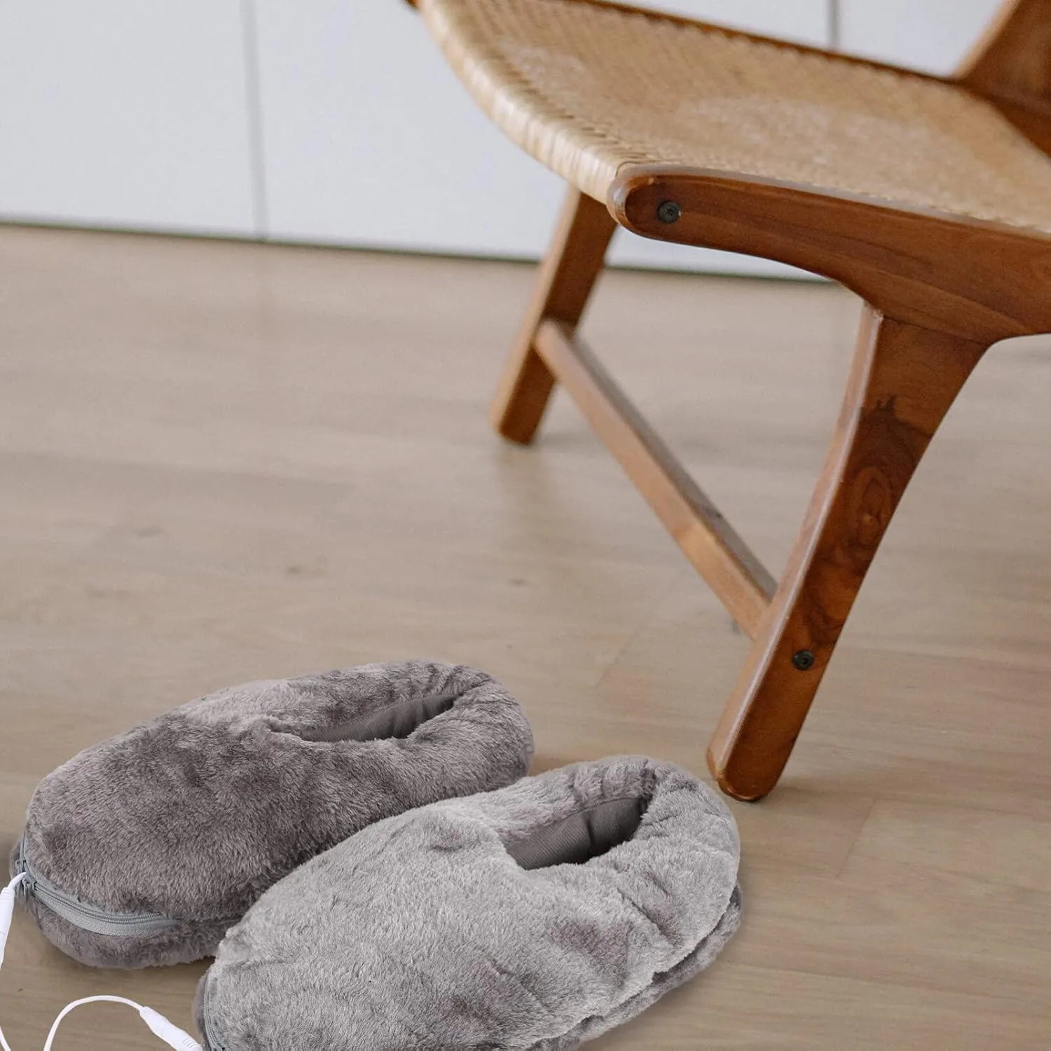 Heated Slippers Foot Warming Shoes Electric Warm Shoes Winter Footwear for Cold Days