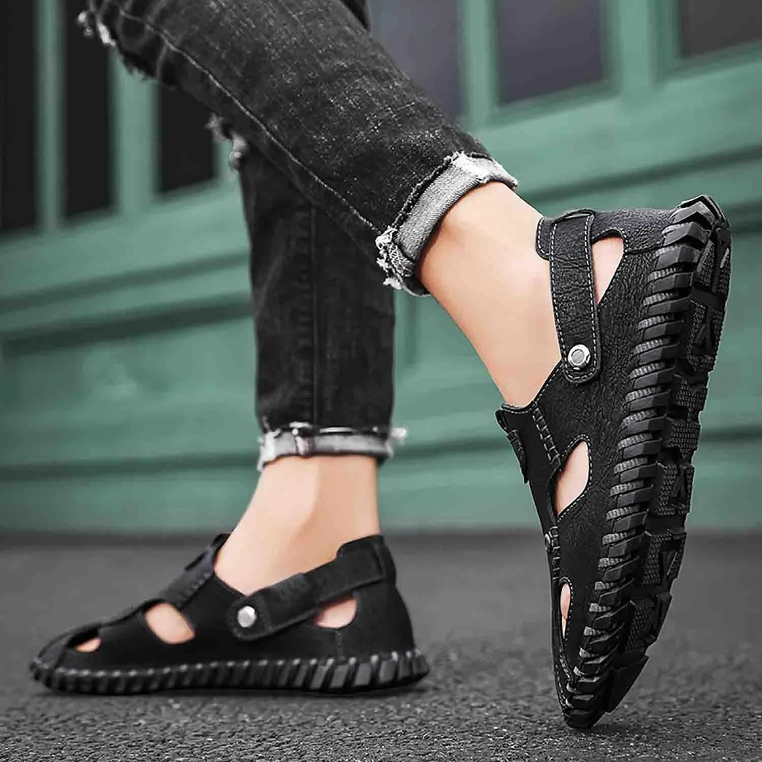MEBAMY Men Leather Sandals Breathable Closed-Toe Summer Beach Classic Hiking Shoes