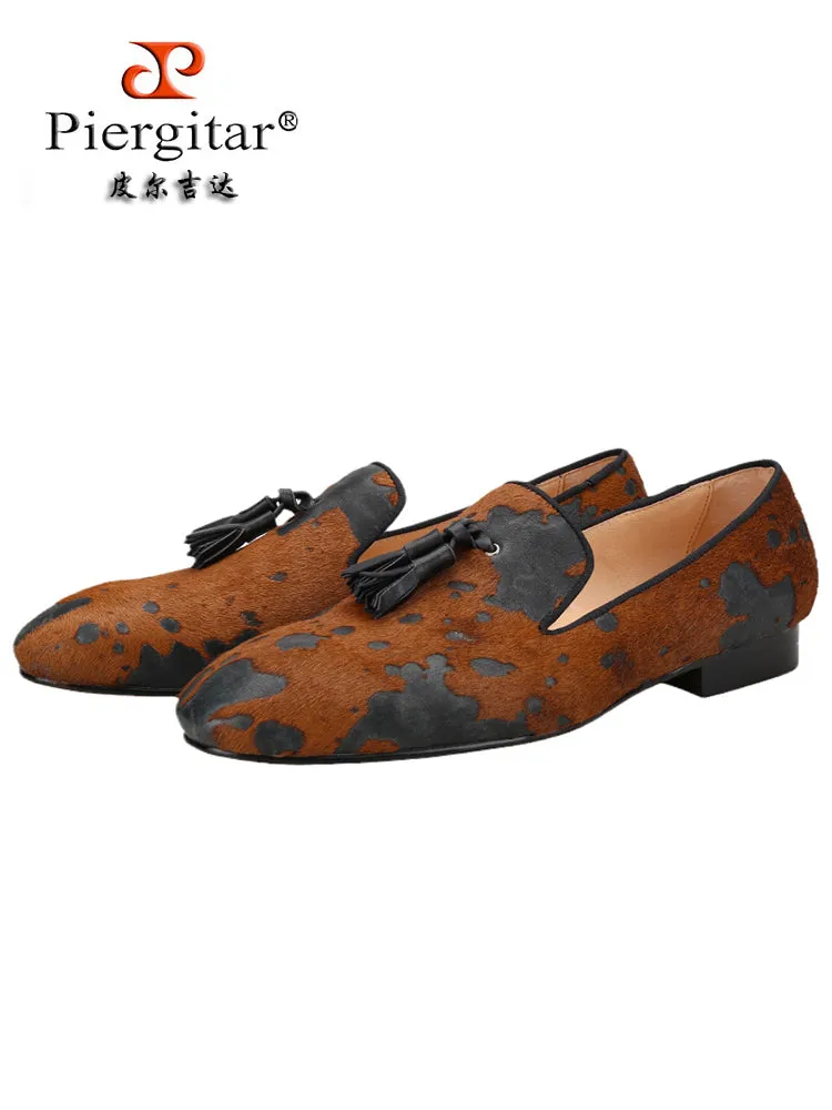 New brown and black horsehair men's loafers are exported to Europe, America, small square head fringed smoking shoes, red-soled shoes.