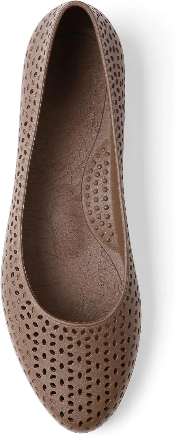OKABASHI Women's Samantha Ballet Flat | Daily Slip-on Shoes w/Arch Support | Helps Relieve Foot Soreness & Pain | Sustainably Made in The USA