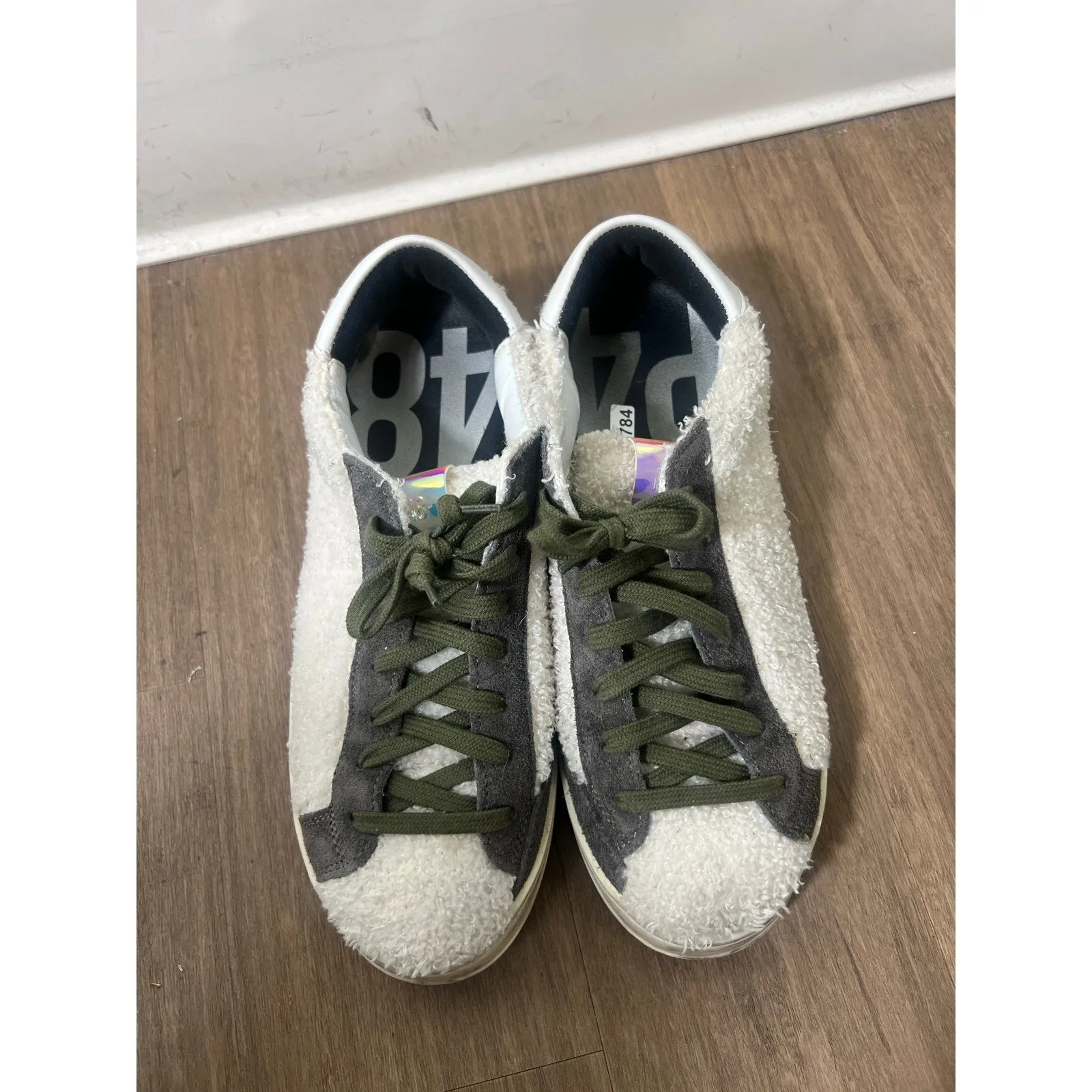 P448 White Wooly Sneakers Grey Suede Accents Green Laces Sz 39 (8.5)