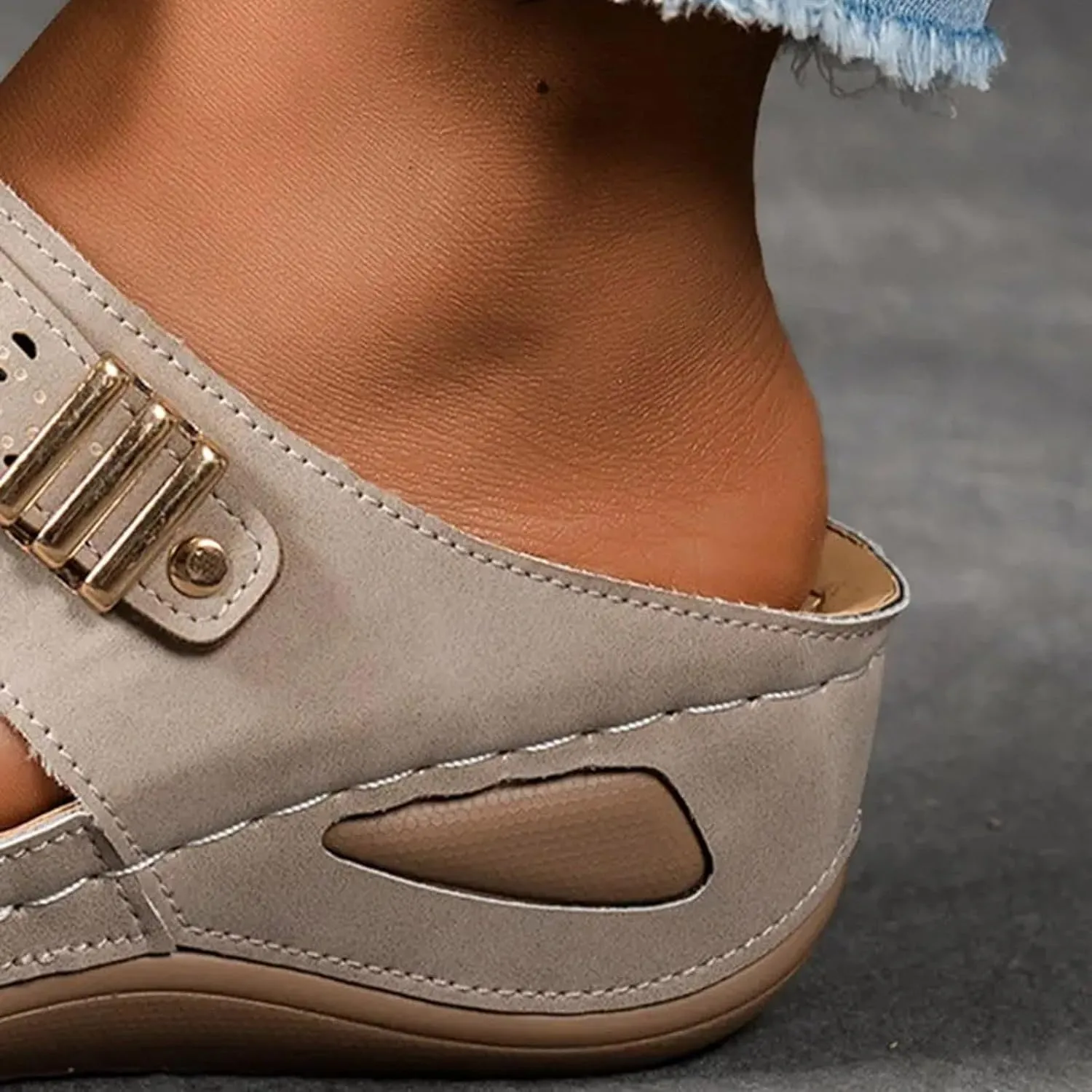 Platform Sandals Comfortable Walking Flip Flop Open Toe 2025 Summer Trendy Women Wedge Sandals Outdoor Indoor