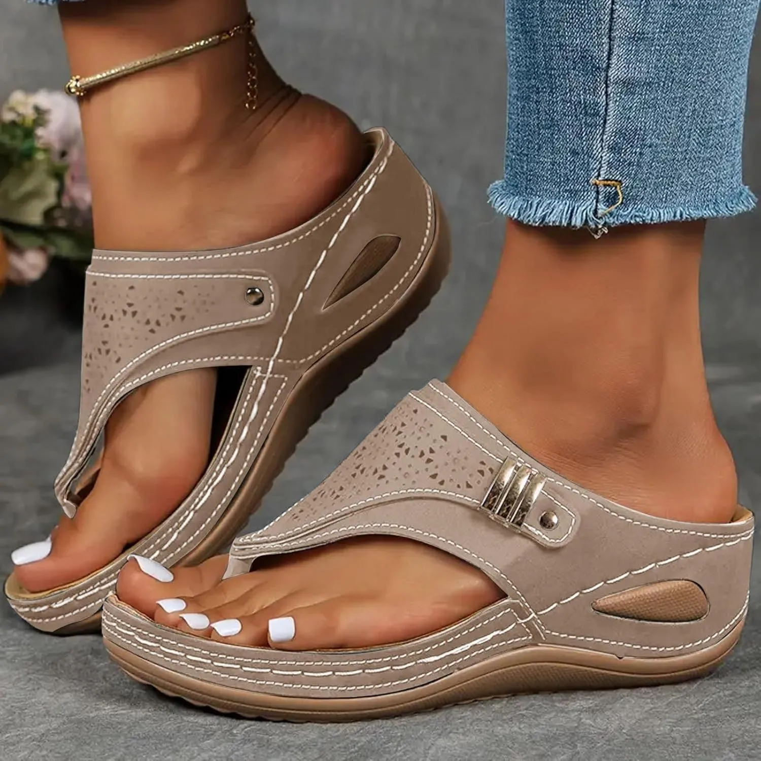 Platform Sandals Comfortable Walking Flip Flop Open Toe 2025 Summer Trendy Women Wedge Sandals Outdoor Indoor