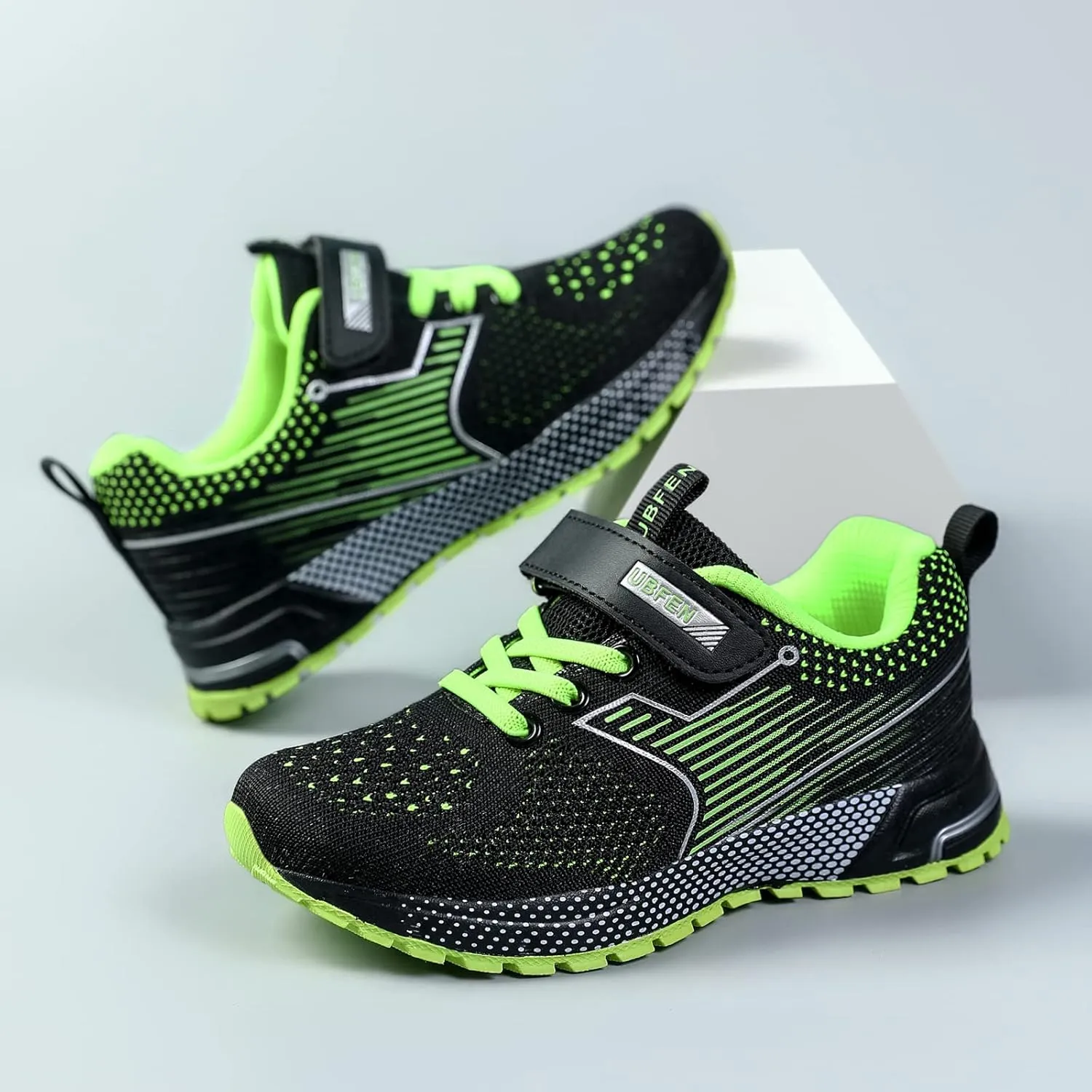 UBFEN Kids Sneakers Boys Girls Tennis Shoes for Running Athletic Walking Gym Sports Lightweight Breathable