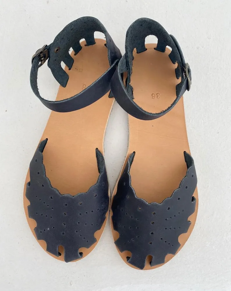 Vibram closed bareefoot sandals