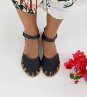 Vibram closed bareefoot sandals