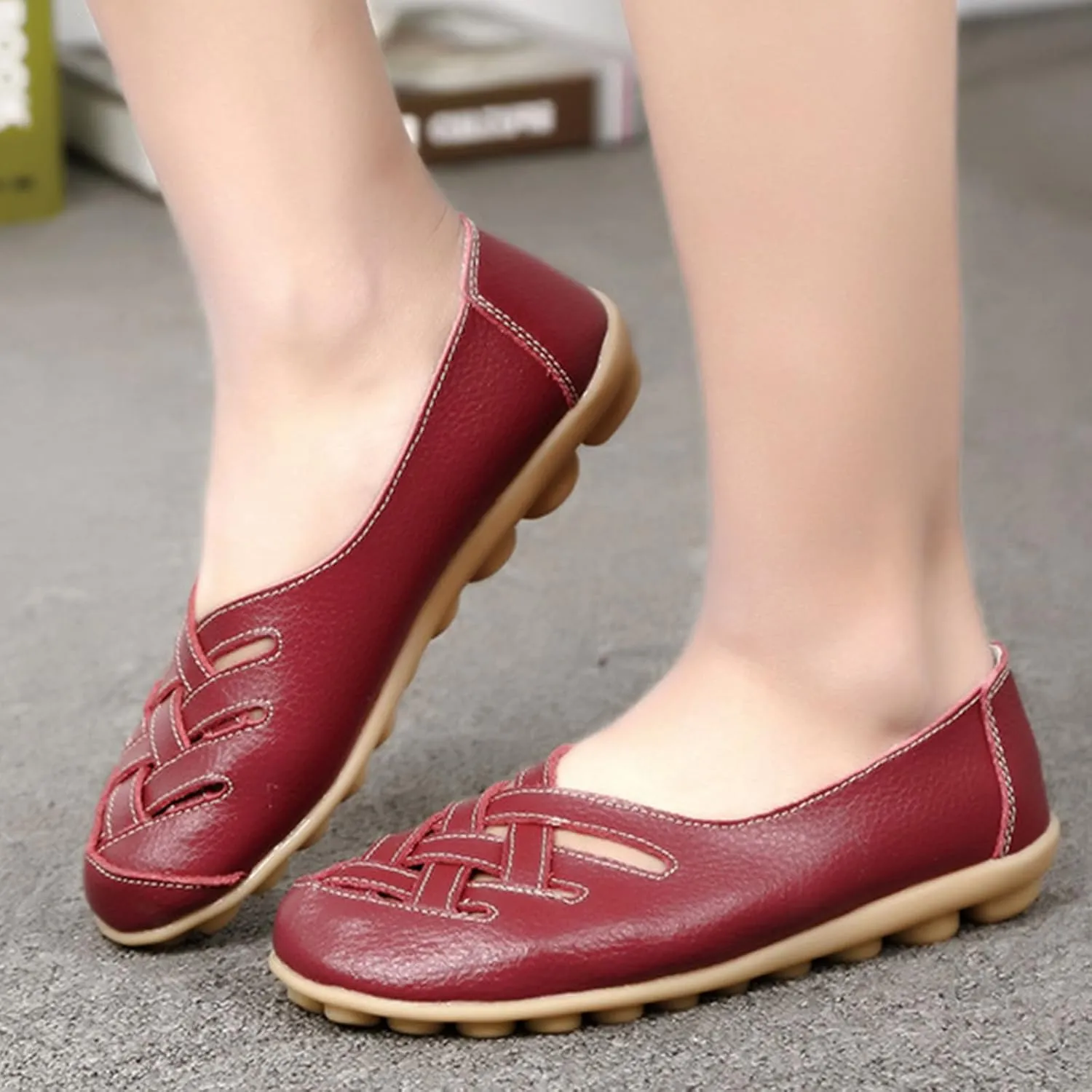 Women's Casual Flat Loafer Comfort Slip On Walking Boat Shoe Lightweight Soft Leather Driving Moccasins Closed Toe Sandals
