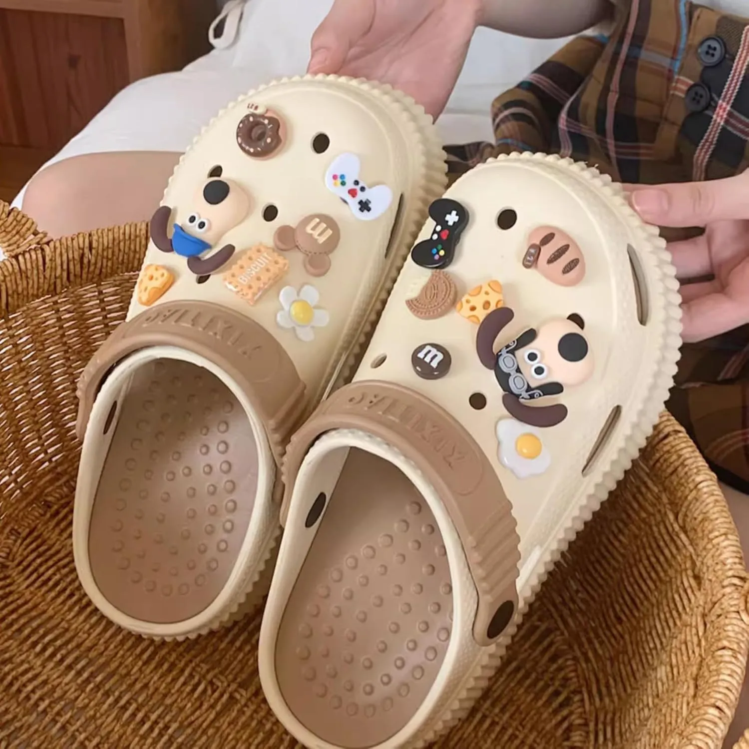 Women's Water Clogs Cartoon Dog Summer Garden Slippers, Outdoor Platform Hole Shoes Beach Sandals