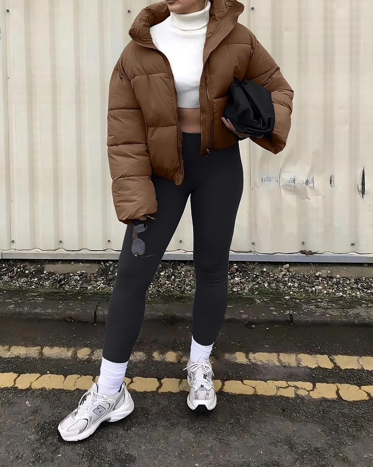 Women's Winter Cropped Puffer Jacket 2023 Long Sleeve Lightweight Zip Short Jacket Coat with Pockets