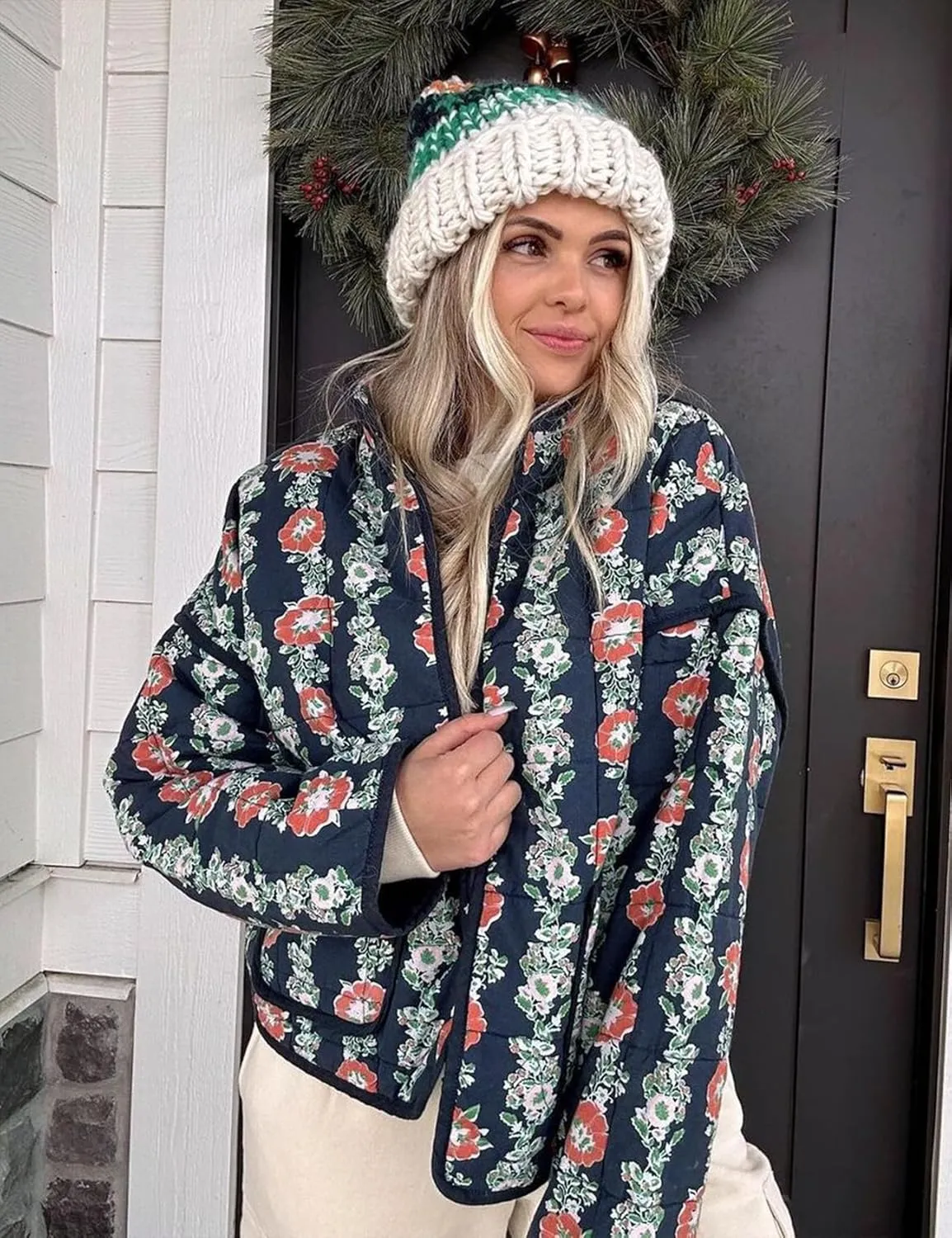 Wyeysyt Women's Cropped Puffer Jacket Lightweight Floral Print Long Sleeve Padded Quilted Puffy Cardigan Coat